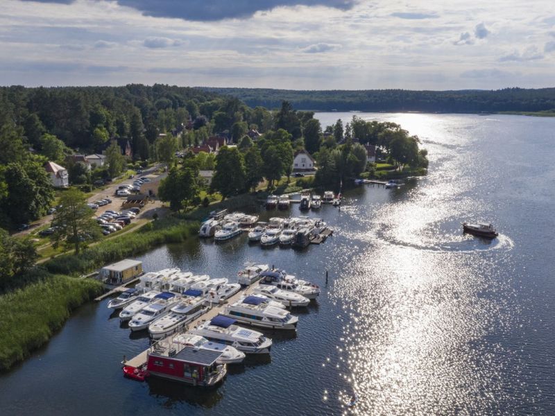 Mecklenburg Boat Hire