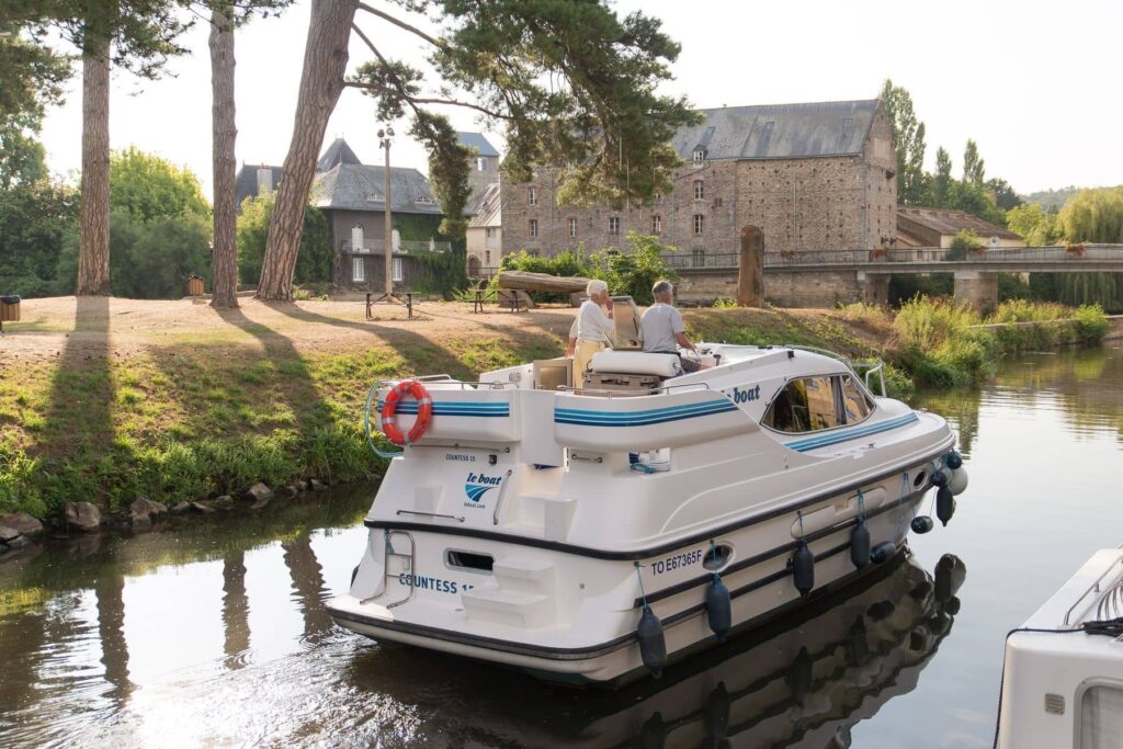 Hajovezeto Engedely Nelkul